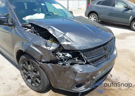 2015 Dodge Journey Sxt z USA, uszkodzony, nr VIN 3C4PDCBB6FT639532